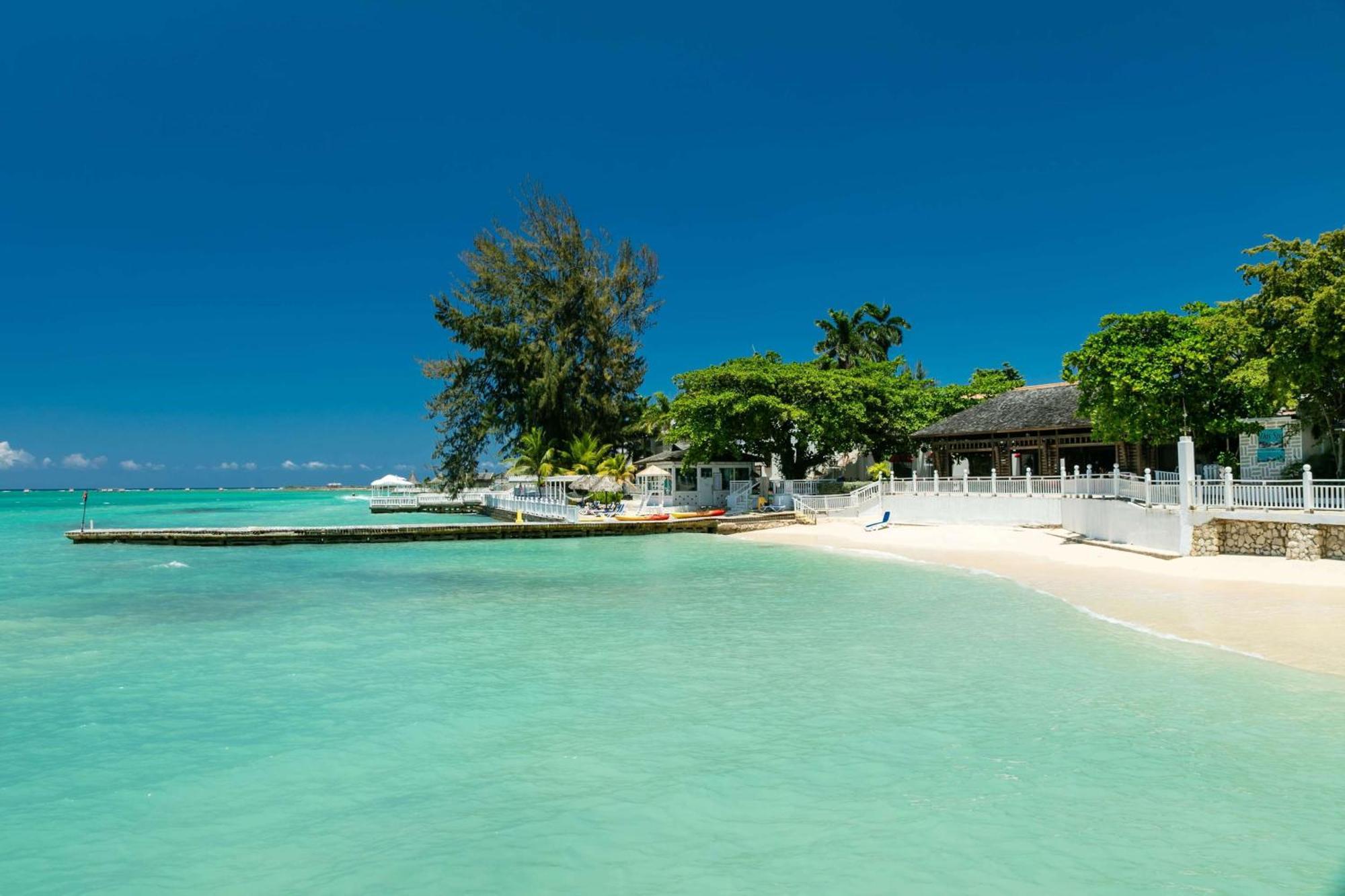 Royal Decameron Montego Beach Resort - ALL INCLUSIVE Montego Bay Exterior foto